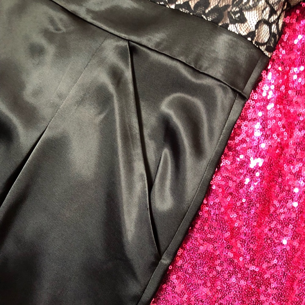 Dress - Picture 6 of 7